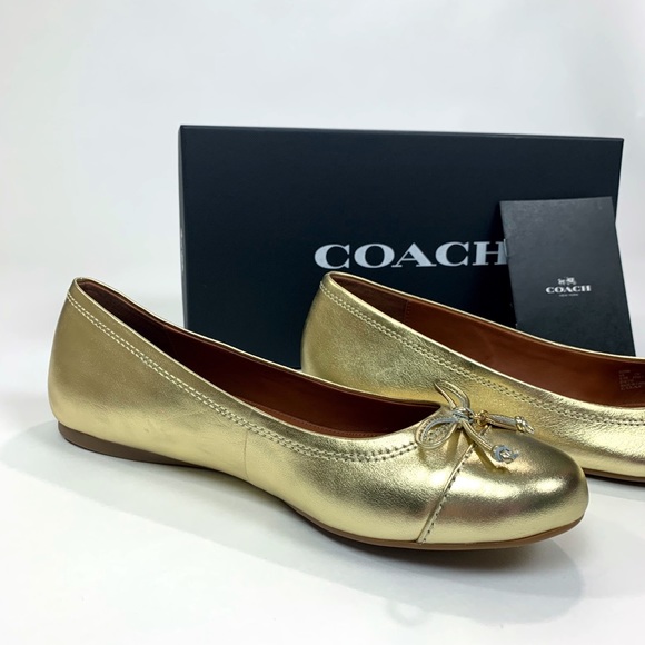 ๐ COACH womenโs Ballet String Tie shoe - Picture 4 of 5